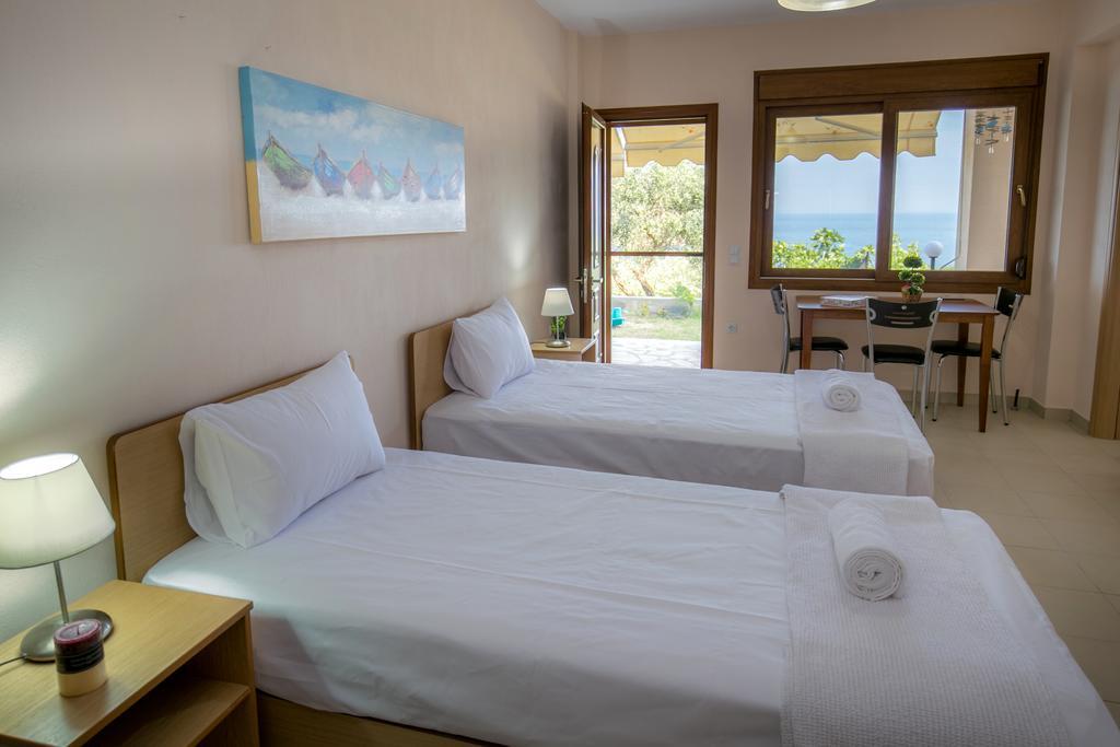 Aphrodite Villas Koinira Exteriér fotografie