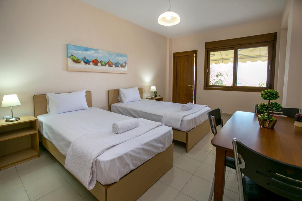 Aphrodite Villas Koinira Exteriér fotografie